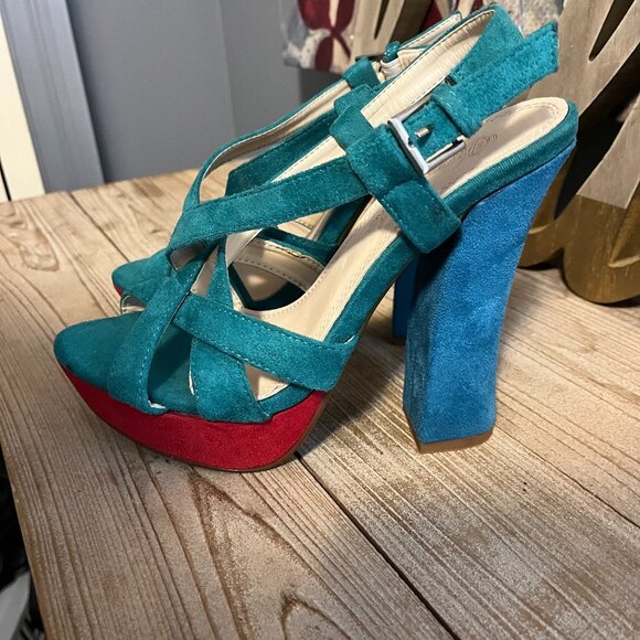 VIA GIULIA Three Tone Strappy Chunky  Heel Sandals - Picture 1 of 13